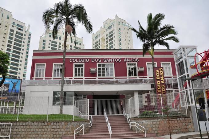 Melhores Escolas Particulares de Joinville - Colégio Santos Anjos