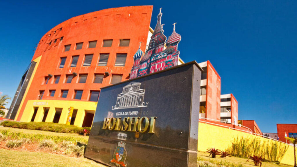 Escola do Teatro Bolshoi no Brasil