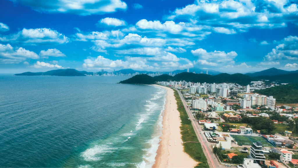 Verão em Itajaí: Parque do Atalaia é opção turística e de lazer em meio a  natureza